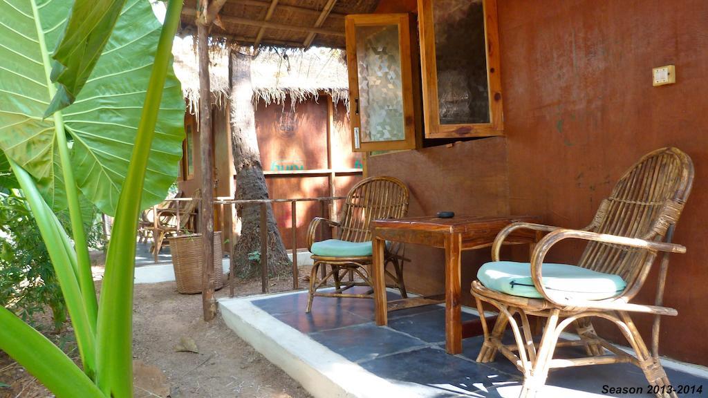 Secret Garden Resort Patnem Beach Ruang foto